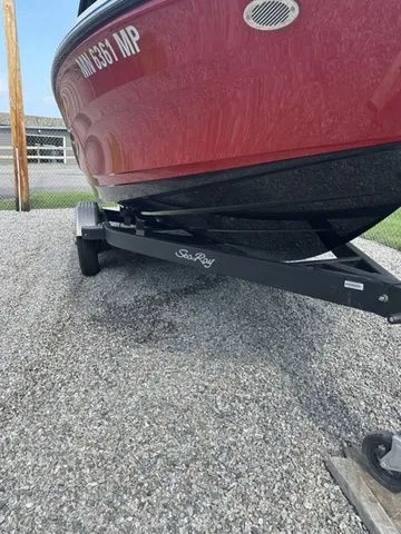 Slide: The Image of Sea Ray SPX 190 2024 - 17