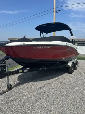 Slide: The Image of Sea Ray SPX 190 2024 - 3