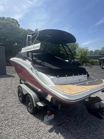 Slide: The Image of Sea Ray SPX 190 2024 - 4