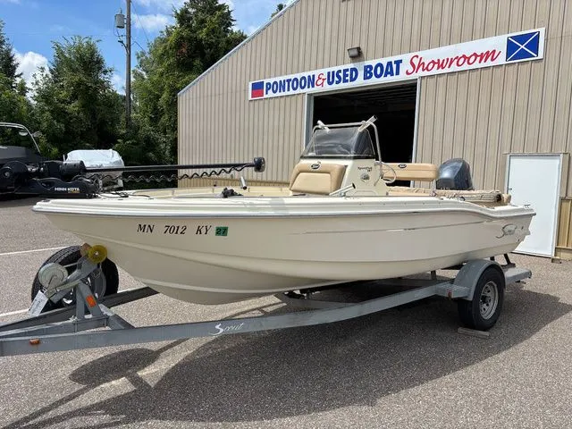 The Image of Scout 187 Sportfish 2012 - 1
