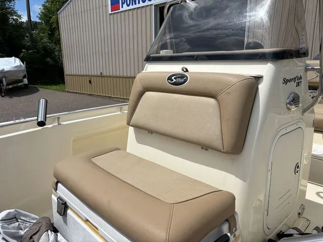 Slide: The Image of Scout 187 Sportfish 2012 - 8