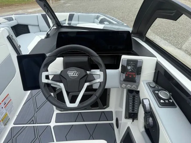 Slide: The Image of Malibu M230 2025 - 4