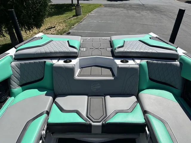 Slide: The Image of Tigé 20RZX 2023 - 23