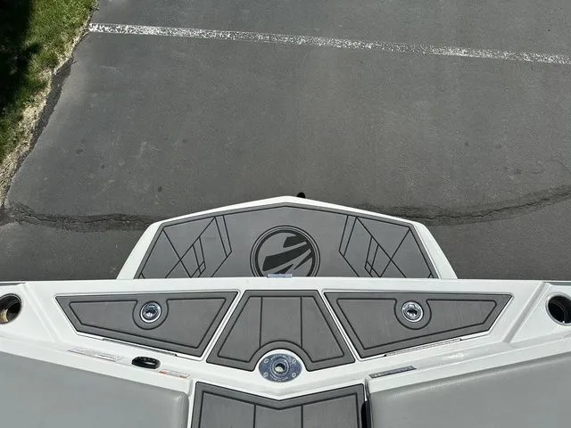 Slide: The Image of Tigé 20RZX 2023 - 8