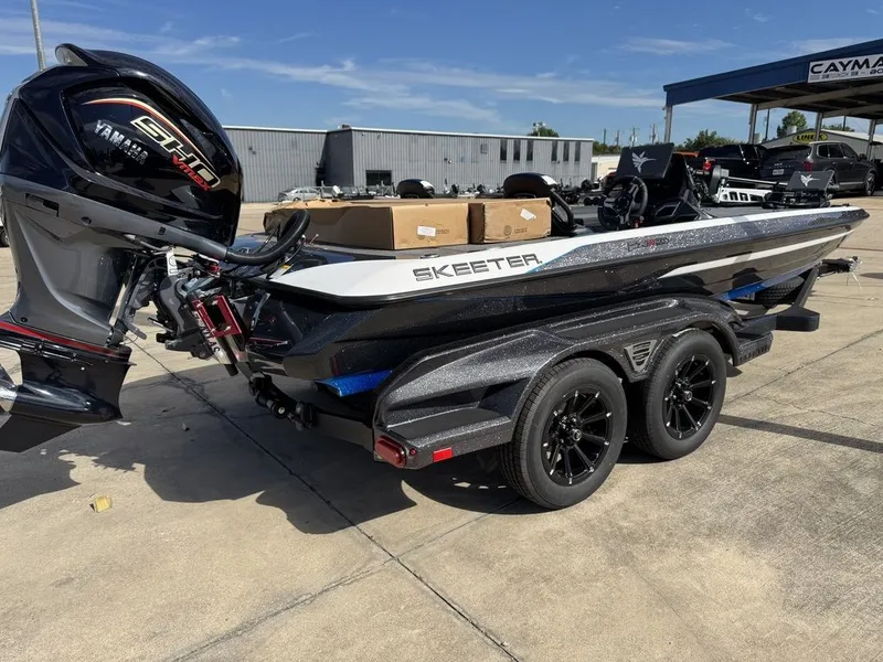 Slide: The Image of Skeeter FXR20 FLEX 2026 - 4