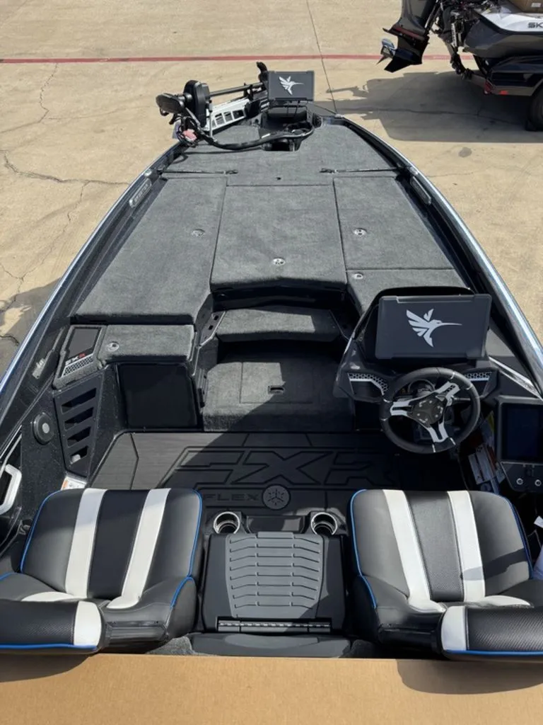 Slide: The Image of Skeeter FXR20 FLEX 2026 - 7