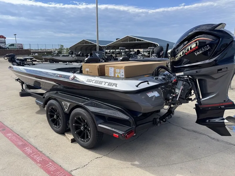 Slide: The Image of Skeeter FXR21 FLEX 2026 - 5