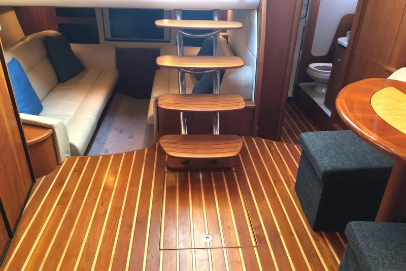 Slide: The Image of Tiara 3900 Sovran 2008 - 52