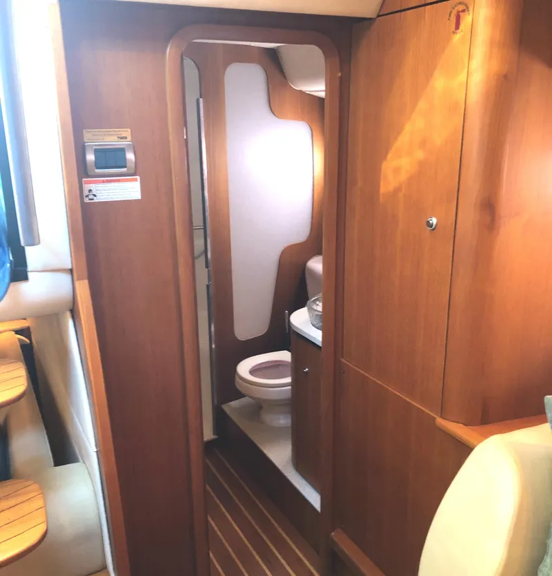 Slide: The Image of Tiara 3900 Sovran 2008 - 53