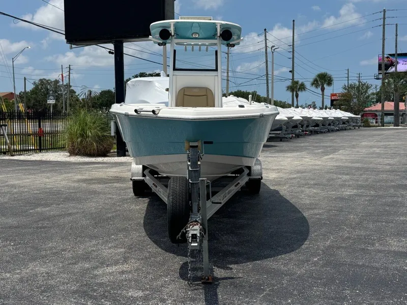 Slide: The Image of NauticStar 251 Hybrid 2020 - 4