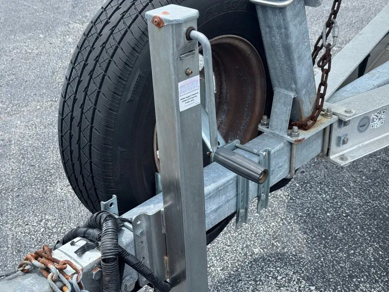 Slide: The Image of NauticStar 251 Hybrid 2020 - 8