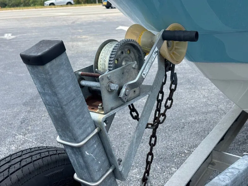 Slide: The Image of NauticStar 251 Hybrid 2020 - 9