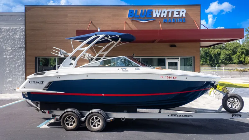 The Image of Cobalt R4 Surf 2023 - 1