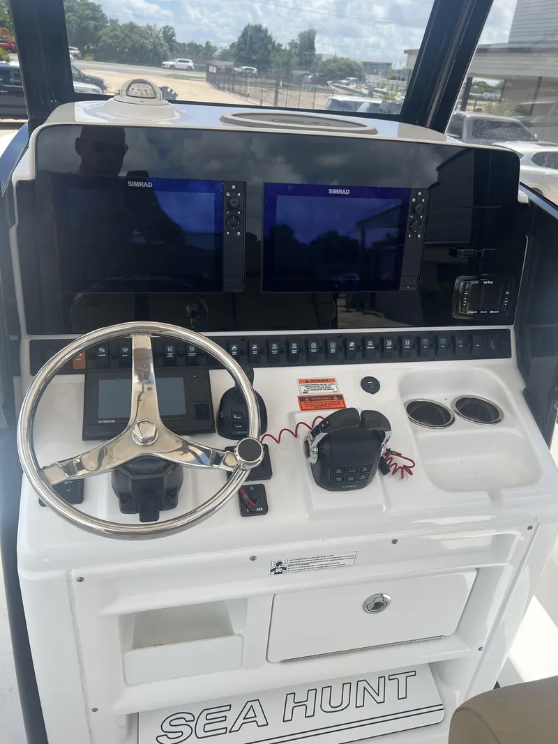 Slide: The Image of Sea Hunt Gamefish 30 Coffin Box 2018 - 7