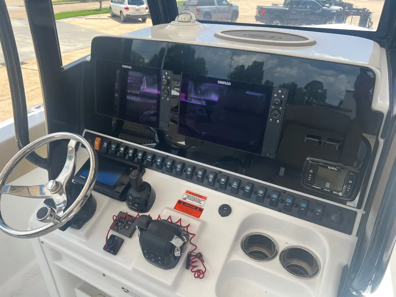 Slide: The Image of Sea Hunt Gamefish 30 Coffin Box 2018 - 8