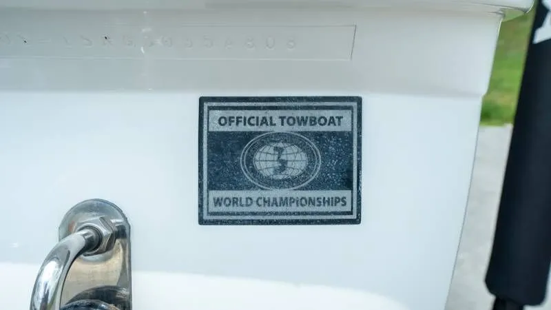 Slide: The Image of Supra 24 SSV GRAVITY 2008 - 12