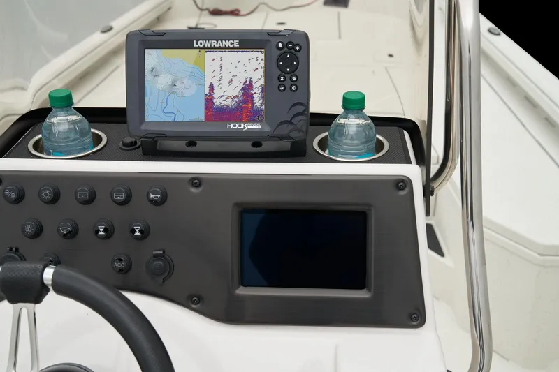 Slide: The Image of Ranger Boats RB210 2025 - 49