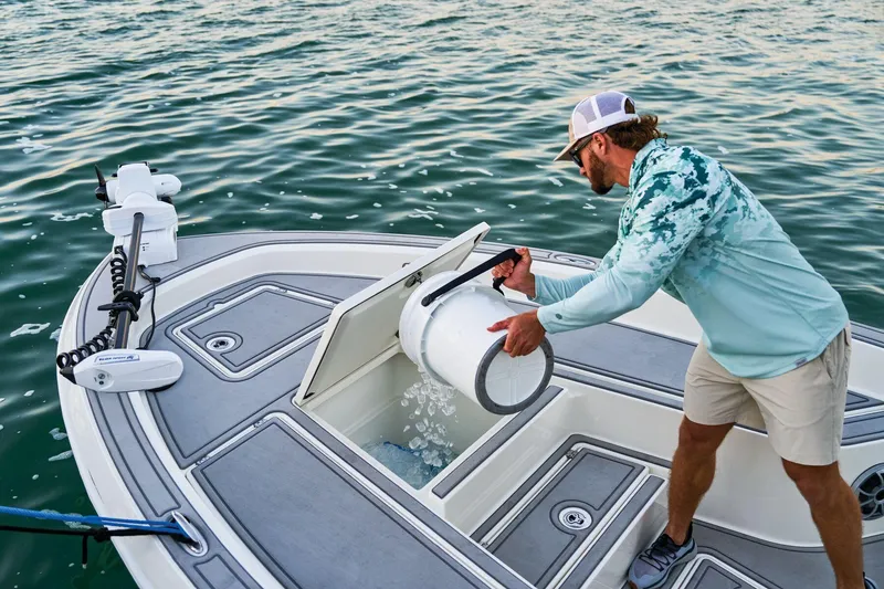 Slide: The Image of Mako 24 APEX 2025 - 20