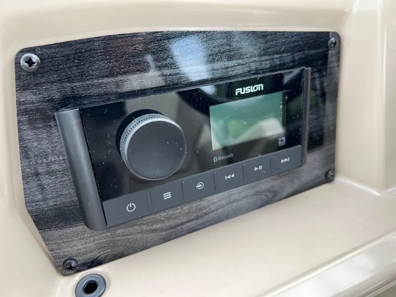 Slide: The Image of Fusion Bluetooth stereo system on 2026 Tahoe Pontoon SPORT 85 2385 CRUISE. - 17