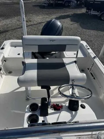 Slide: The Image of Tidewater 1800 Bay Max 2018 - 12