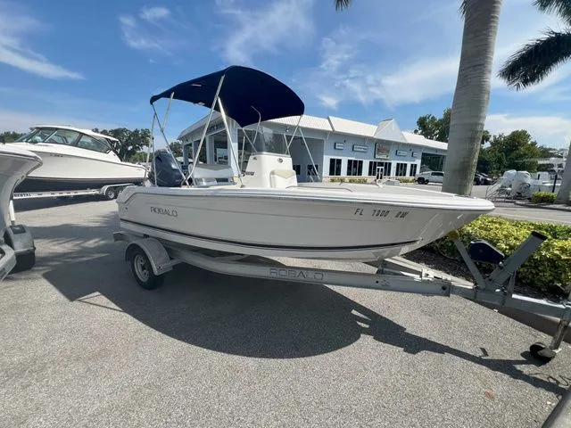 Slide: The Image of Robalo R16 2018 - 18