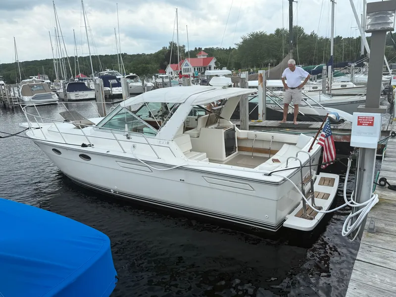 Slide: The Image of Tiara 3100 Open 1988 - 18