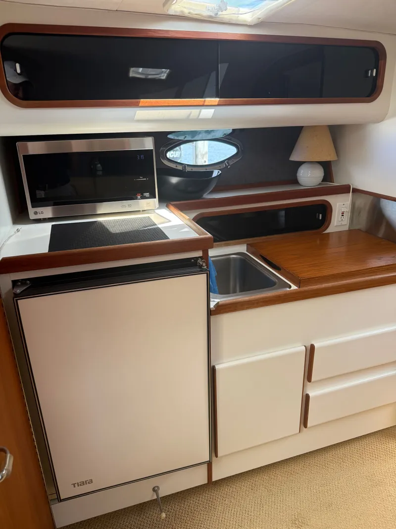 Slide: The Image of Tiara 3100 Open 1988 - 4