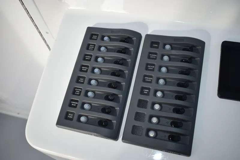 Slide: The Image of Steiger Craft 28 Fisherman 2026 - 43