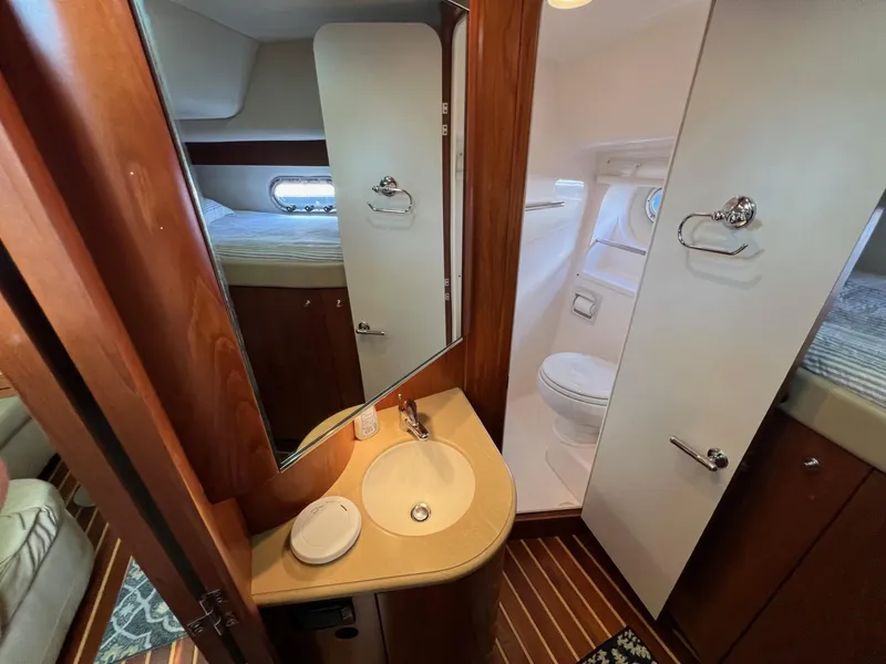 Slide: The Image of Tiara 4400 Sovran - 23