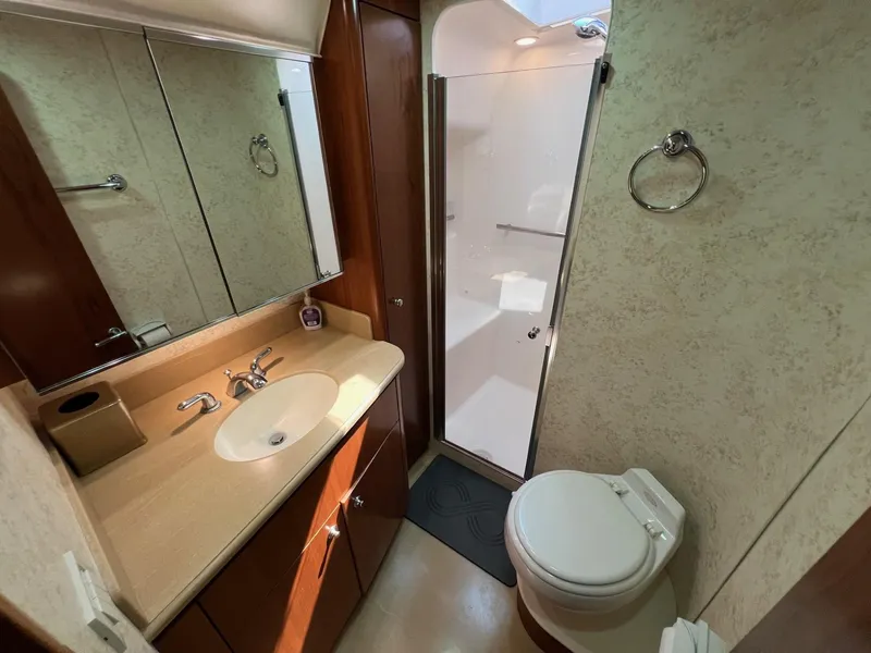 Slide: The Image of Tiara 4400 Sovran - 29