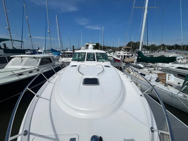 Slide: The Image of Tiara 4400 Sovran - 3