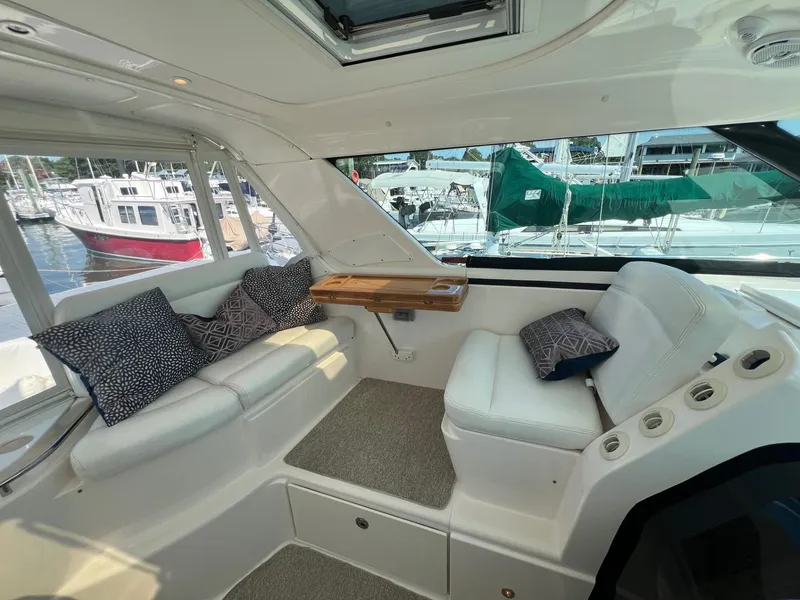 Slide: The Image of Tiara 4400 Sovran - 8