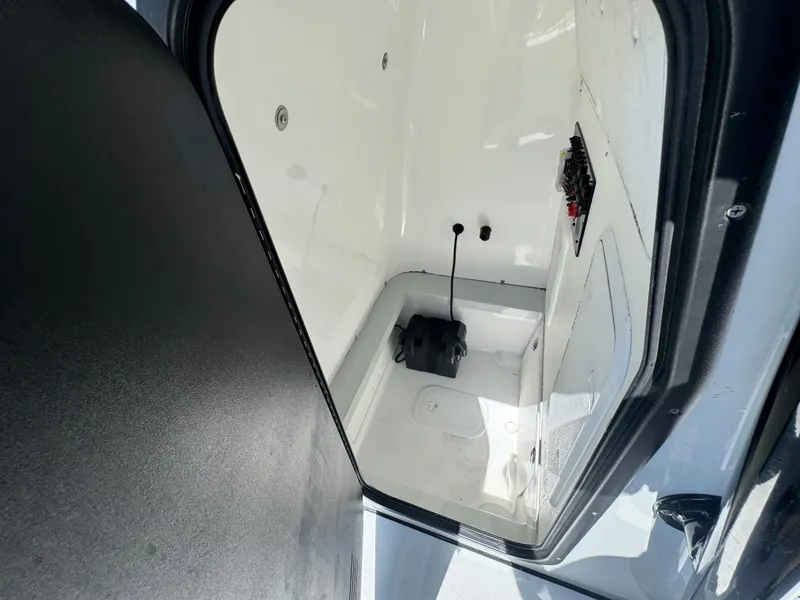 Slide: The Image of Interior view of 2023 Blazer 2700 HYBRID BAY boat compartment. - 20