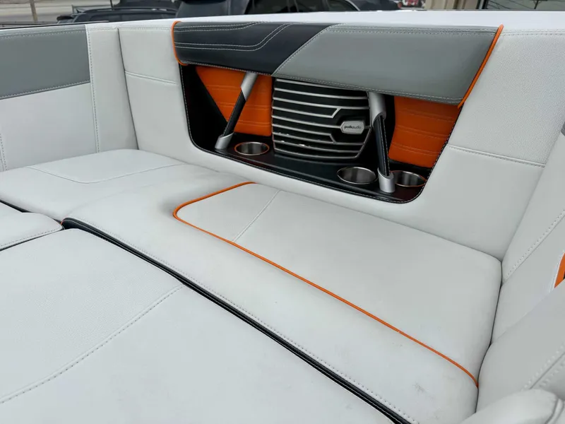 Slide: The Image of Nautique G23 2015 - 13