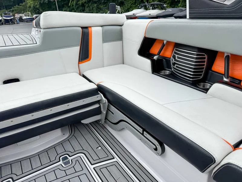 Slide: The Image of Nautique G23 2015 - 18