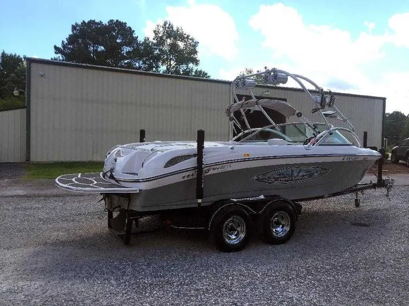 Slide: The Image of Correct Craft Super Air Nautique SV211 2005 - 11