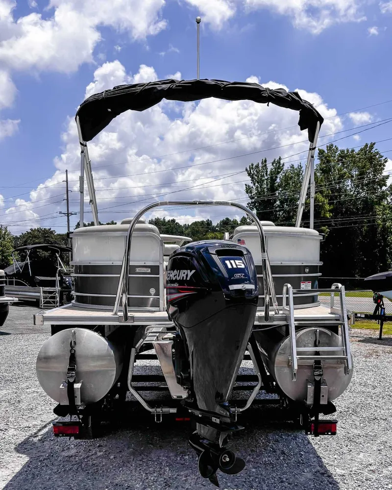 Slide: The Image of 2018 South Bay 200 Series S222RS 25 pontoon boat with Mercury 115 outboard motor. - 9