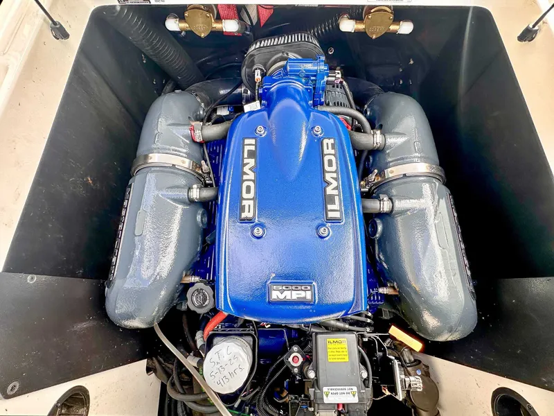 Slide: The Image of MasterCraft XT22 2018 - 20