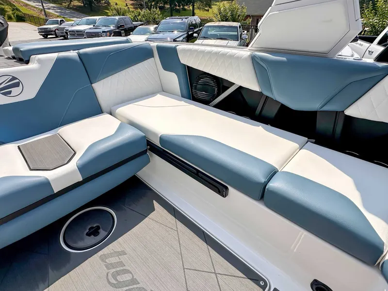 Slide: The Image of Tigé Z1 2024 - 19