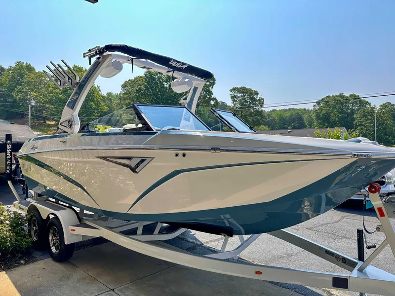 Slide: The Image of Tigé Z1 2024 - 5