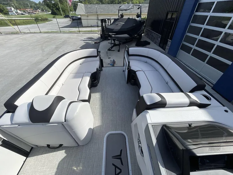 Slide: The Image of 2024 Tahoe Pontoon 23 Cascade Versatile Rear Lounger with spacious seating and modern design. - 23