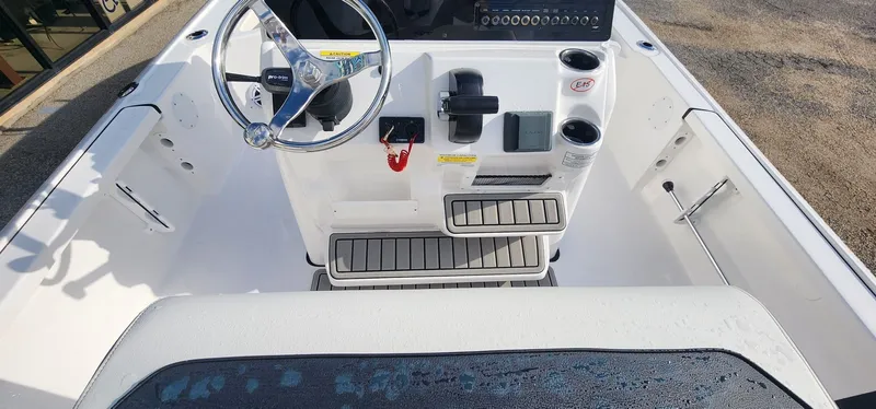 Slide: The Image of Tidewater 2110 Bay Max Tunnel 2025 - 24