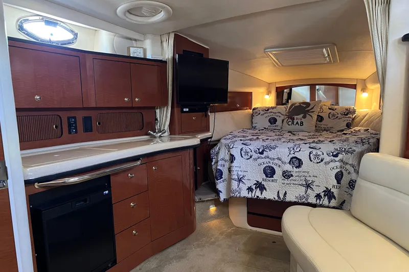 Slide: The Image of Sea Ray Sundancer 320 2004 - 31