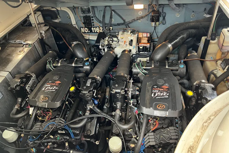 Slide: The Image of Mercruiser TVD 350 MAG Horizon engines - 38