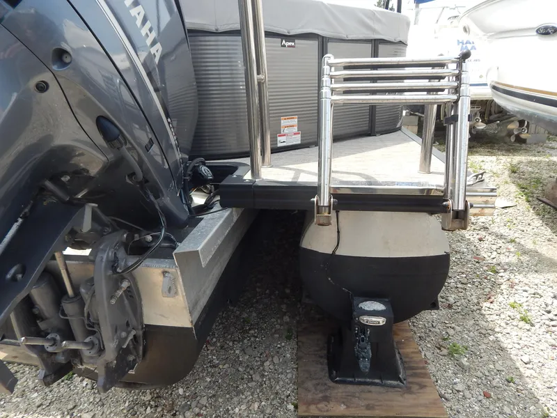 Slide: The Image of 2024 Qwest Splash Pad 822 boat with Yamaha engine and stainless steel ladder. - 3