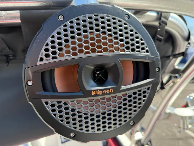 Slide: The Image of Klipsch speaker on 2025 MasterCraft NXT22 boat, featuring a hexagonal grille design. - 27