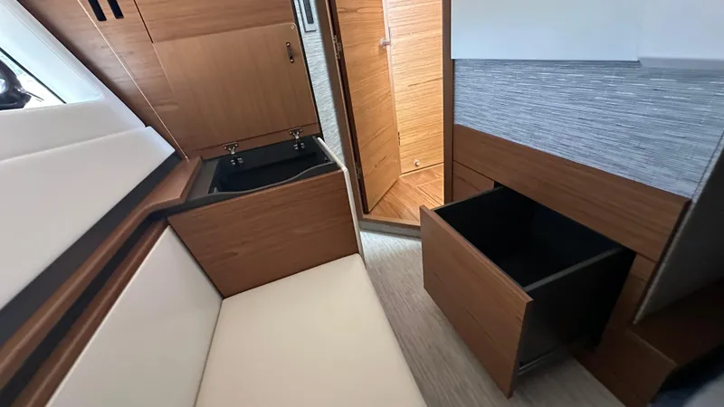 Slide: The Image of Tiara 43 LE 2026 - 54