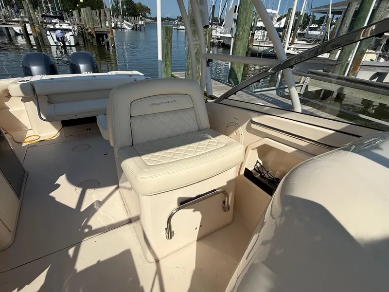 Slide: The Image of Grady-White Freedom 275 - 9