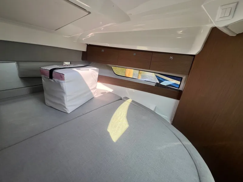 Slide: The Image of Jeanneau NC 895 2019 - 15