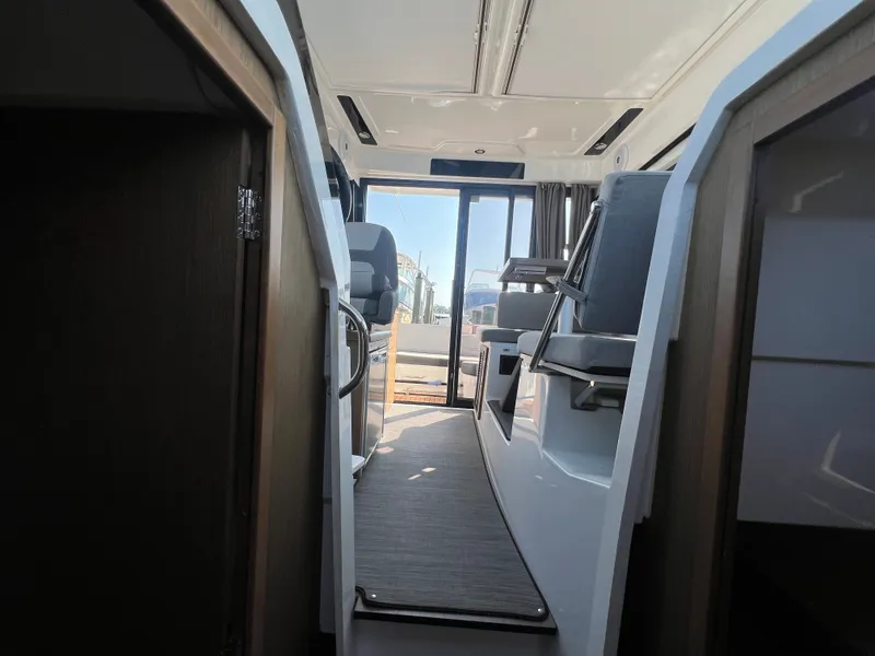 Slide: The Image of Jeanneau NC 895 2019 - 16